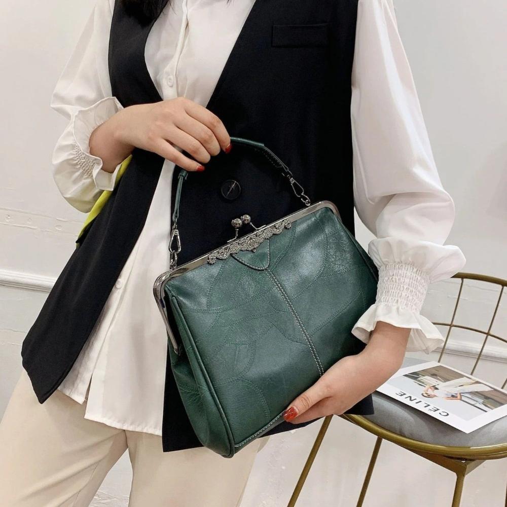 Olivora Vintage Kiss-Lock Handbag
