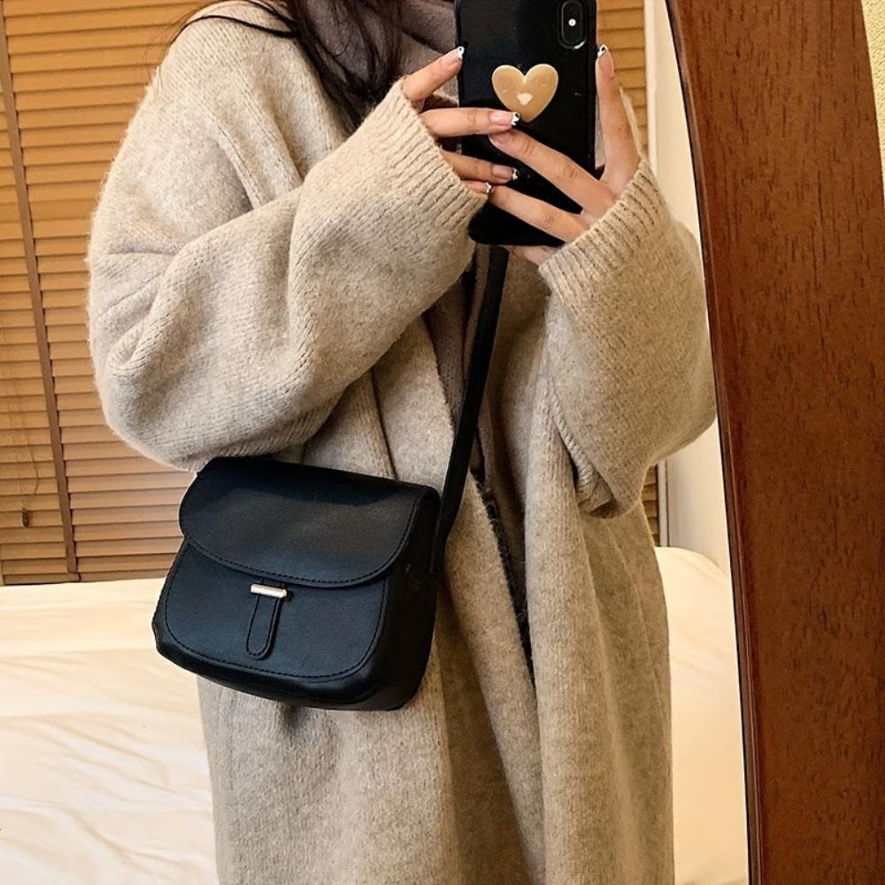 Glamora Crossbody Bag